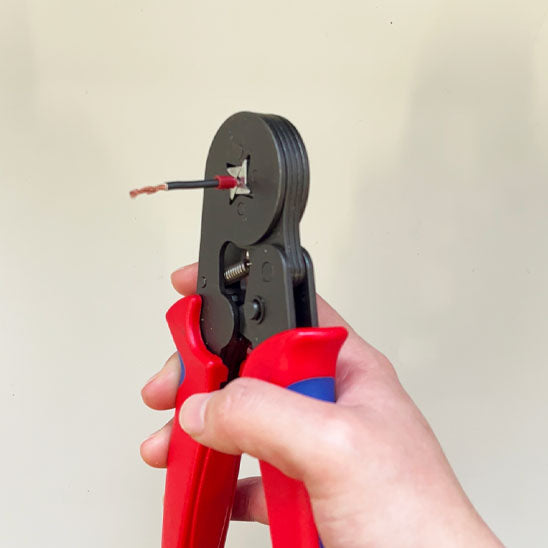 pince a sertir electrique